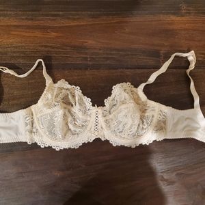 Cream Lace Unlined Bra (34DDD)